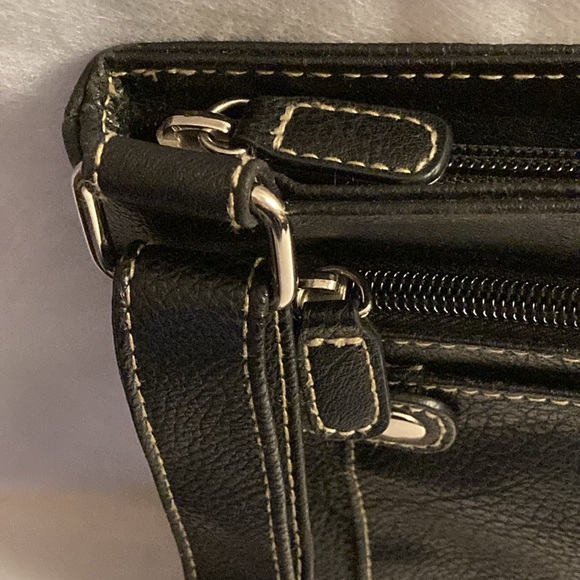 ROSETTI Black Crossbody Bag with Adjustable Attached Strap & Zippered Pockets - Picture 14 of 15